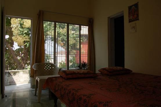 Maruti Guest House Varanasi Rom bilde